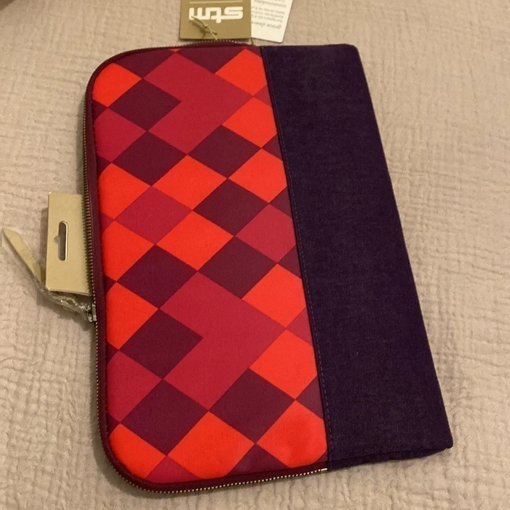 STM Bags Laptop Case . New.